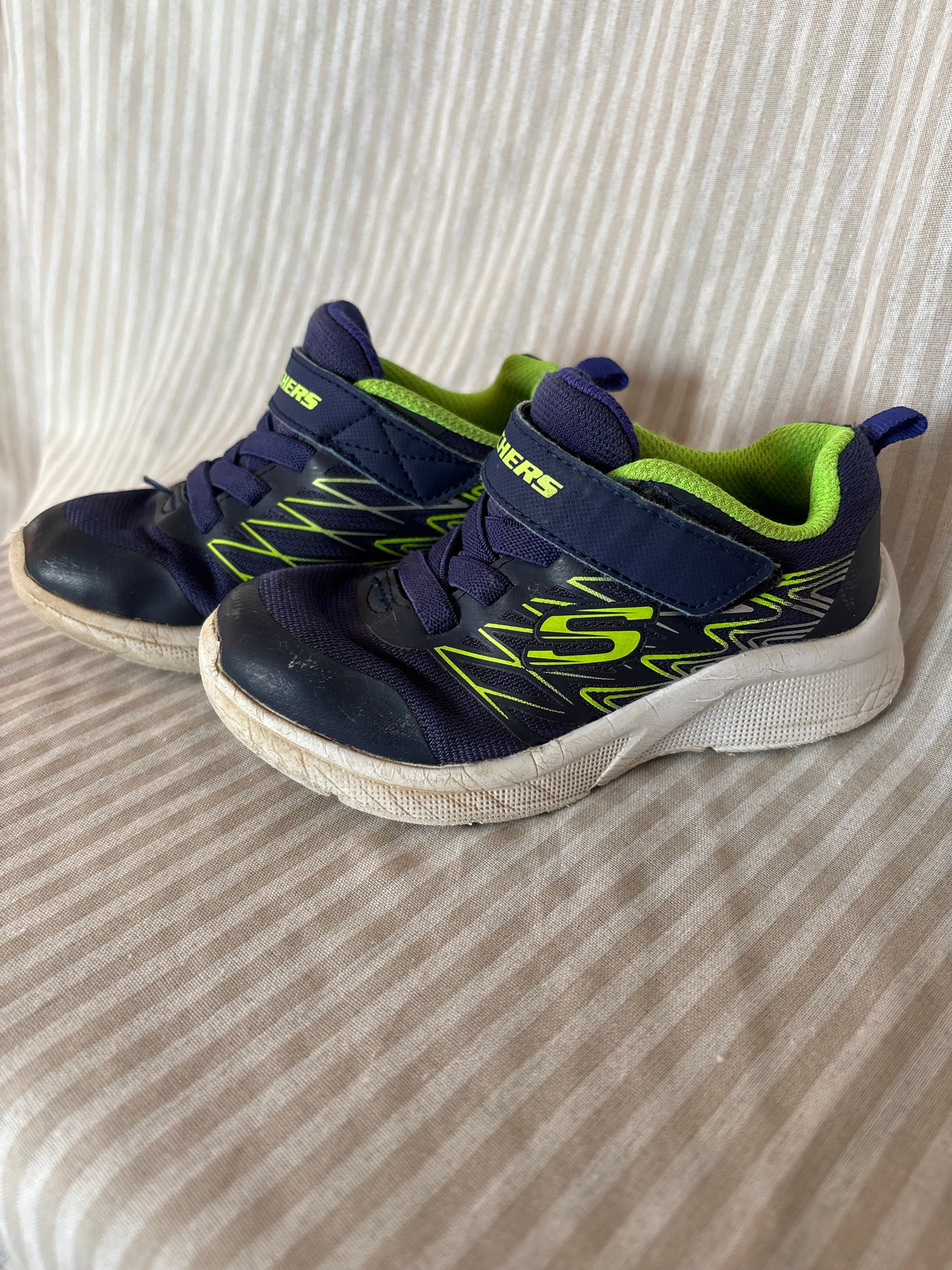 Soulier Skechers (8 enfant)