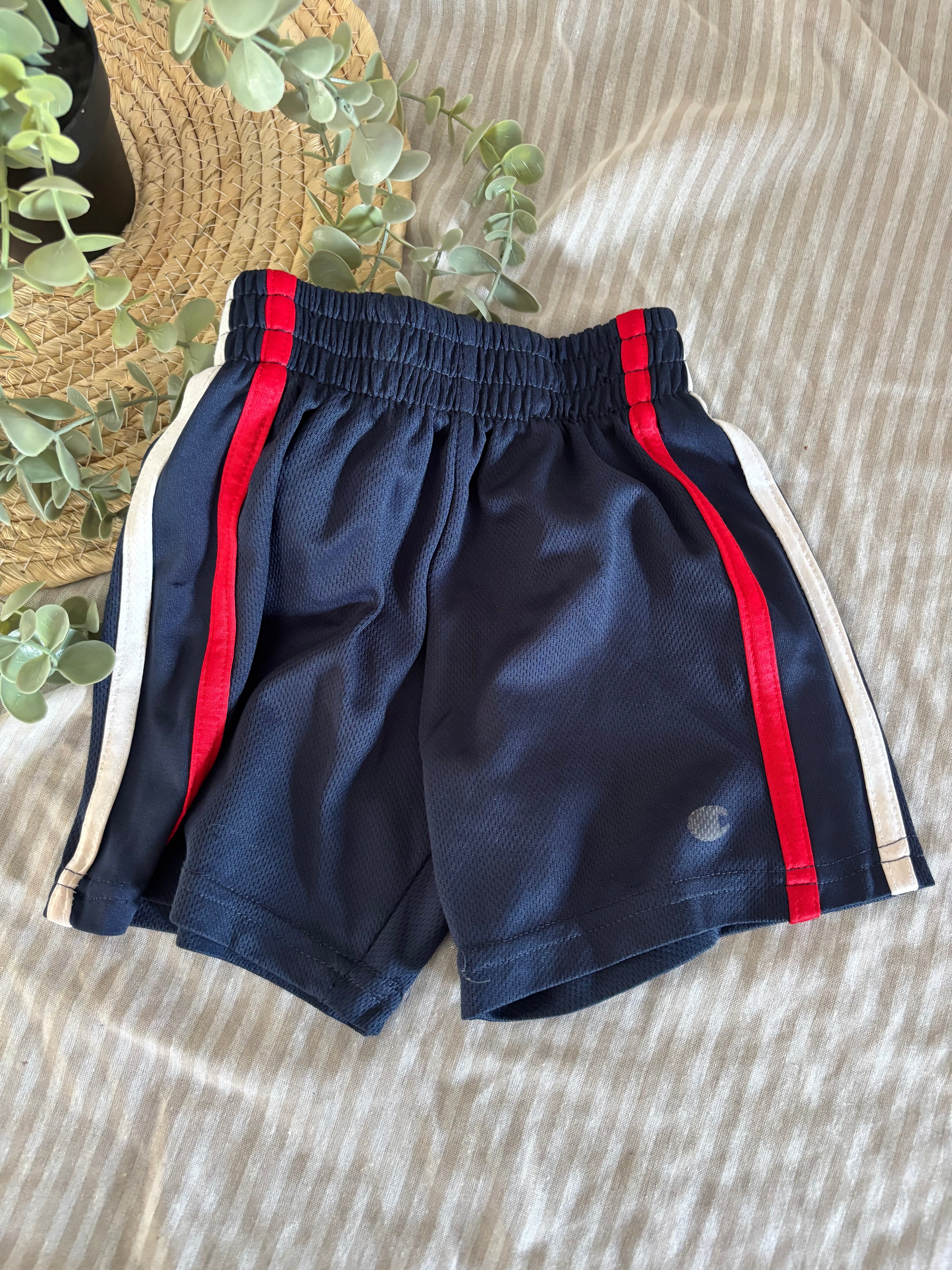 Short (3t)