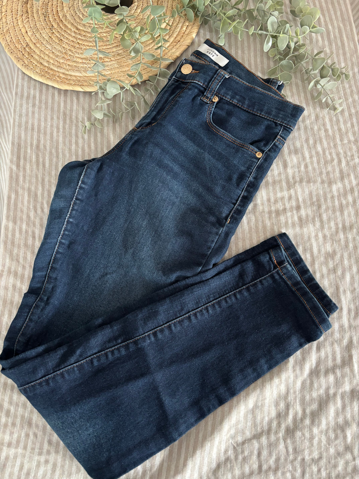 Jeans (28)
