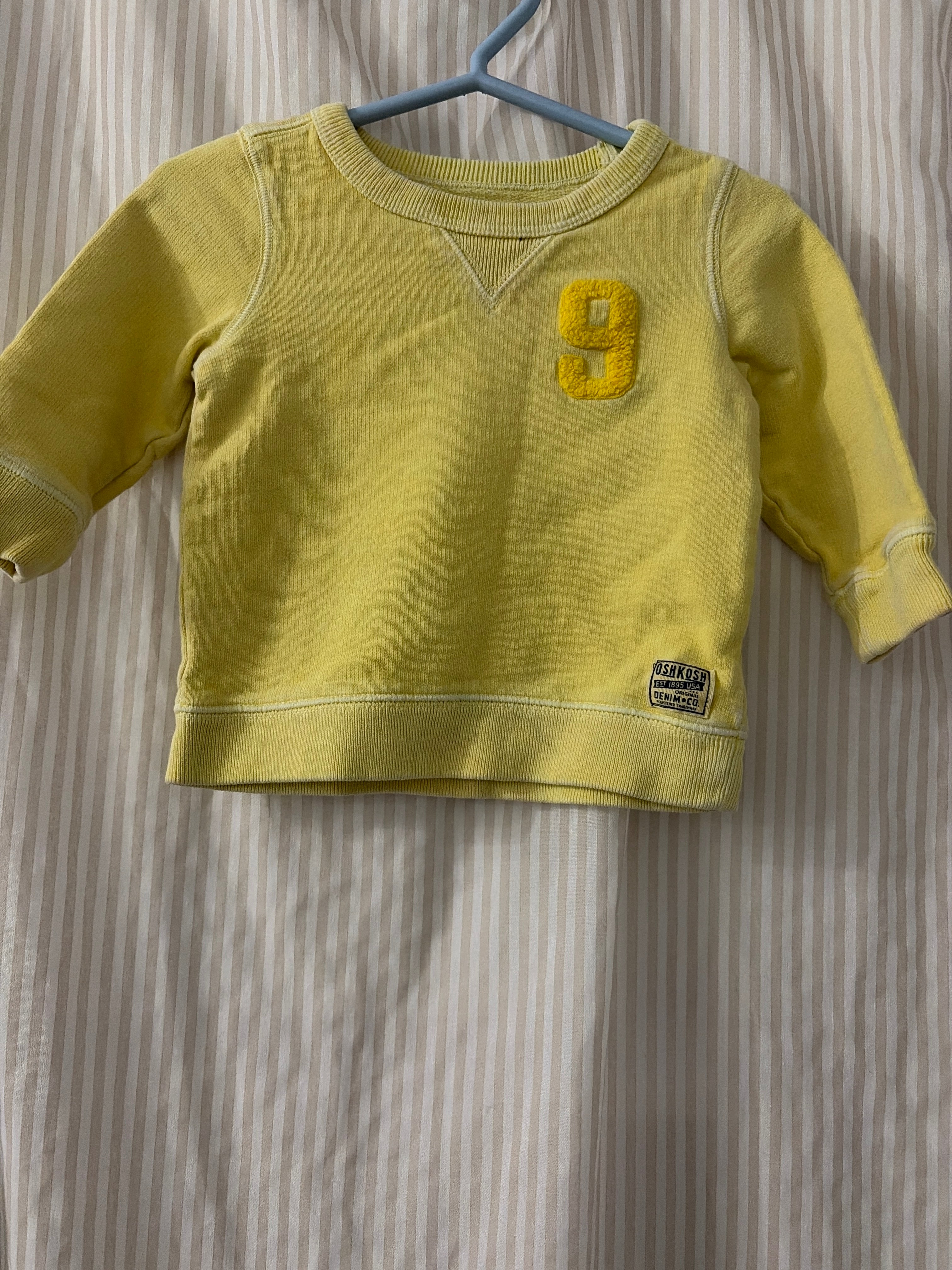chandail (6-9m)