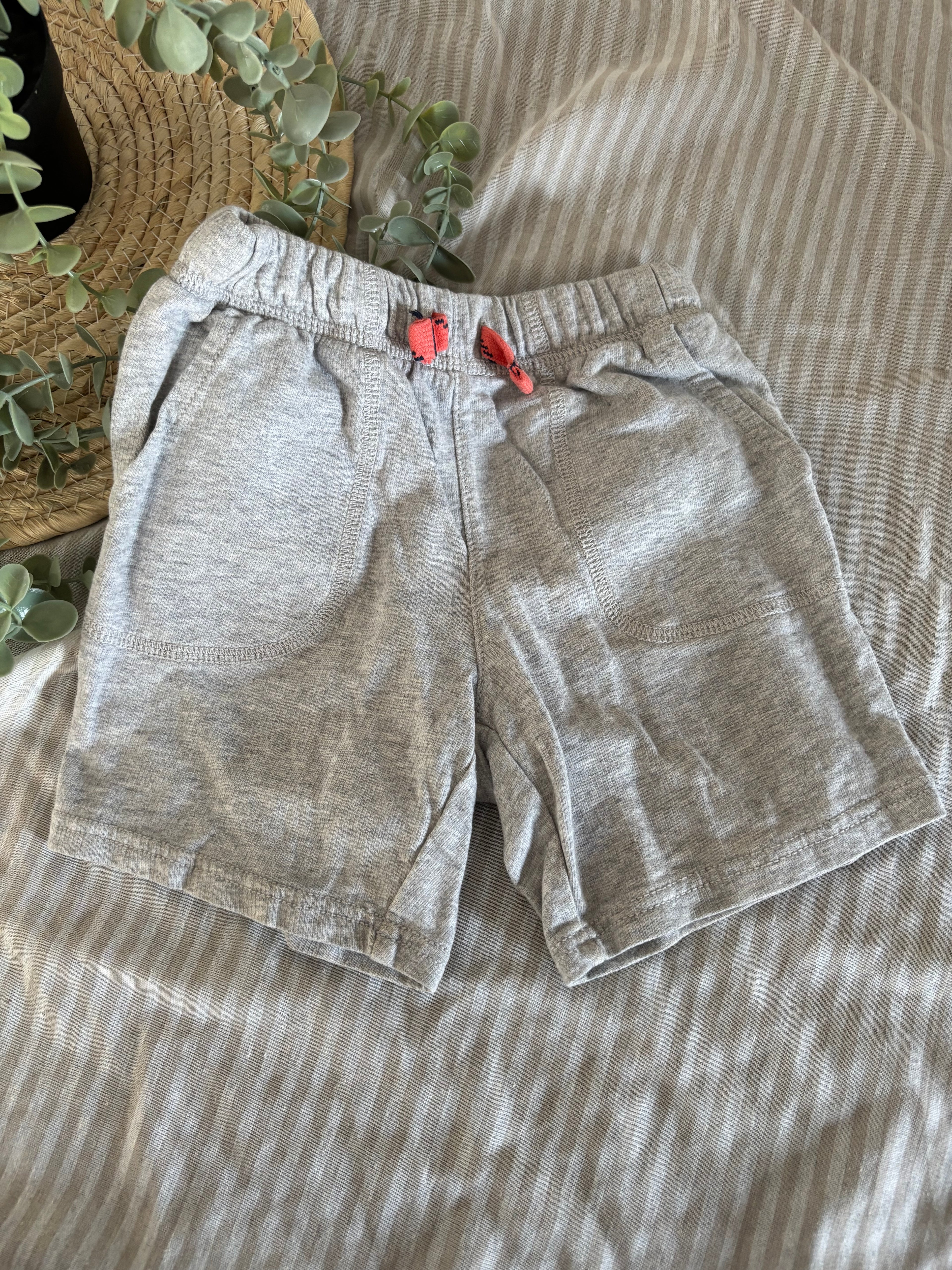 Short (3t)