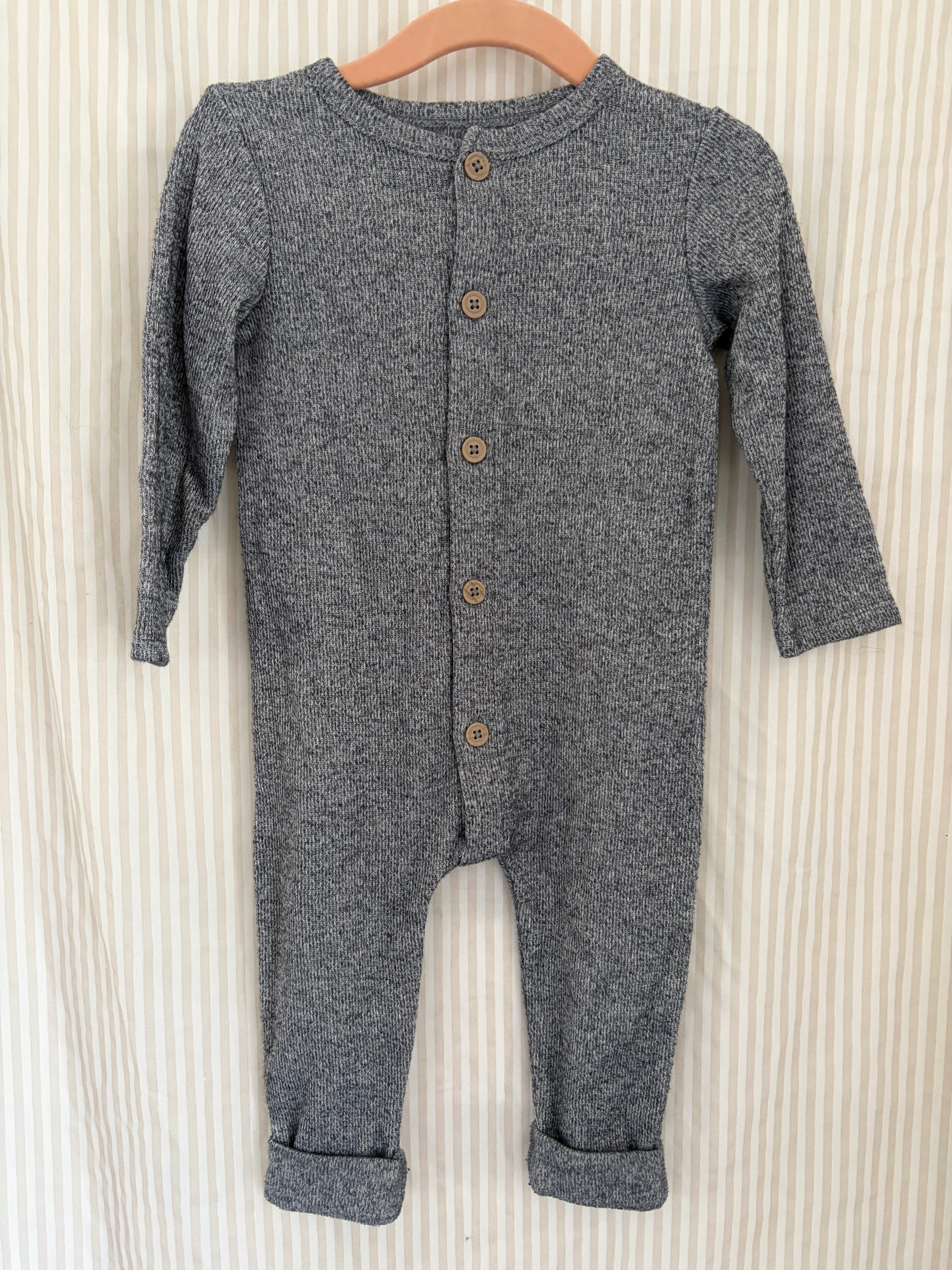 une pièce (9-12m)