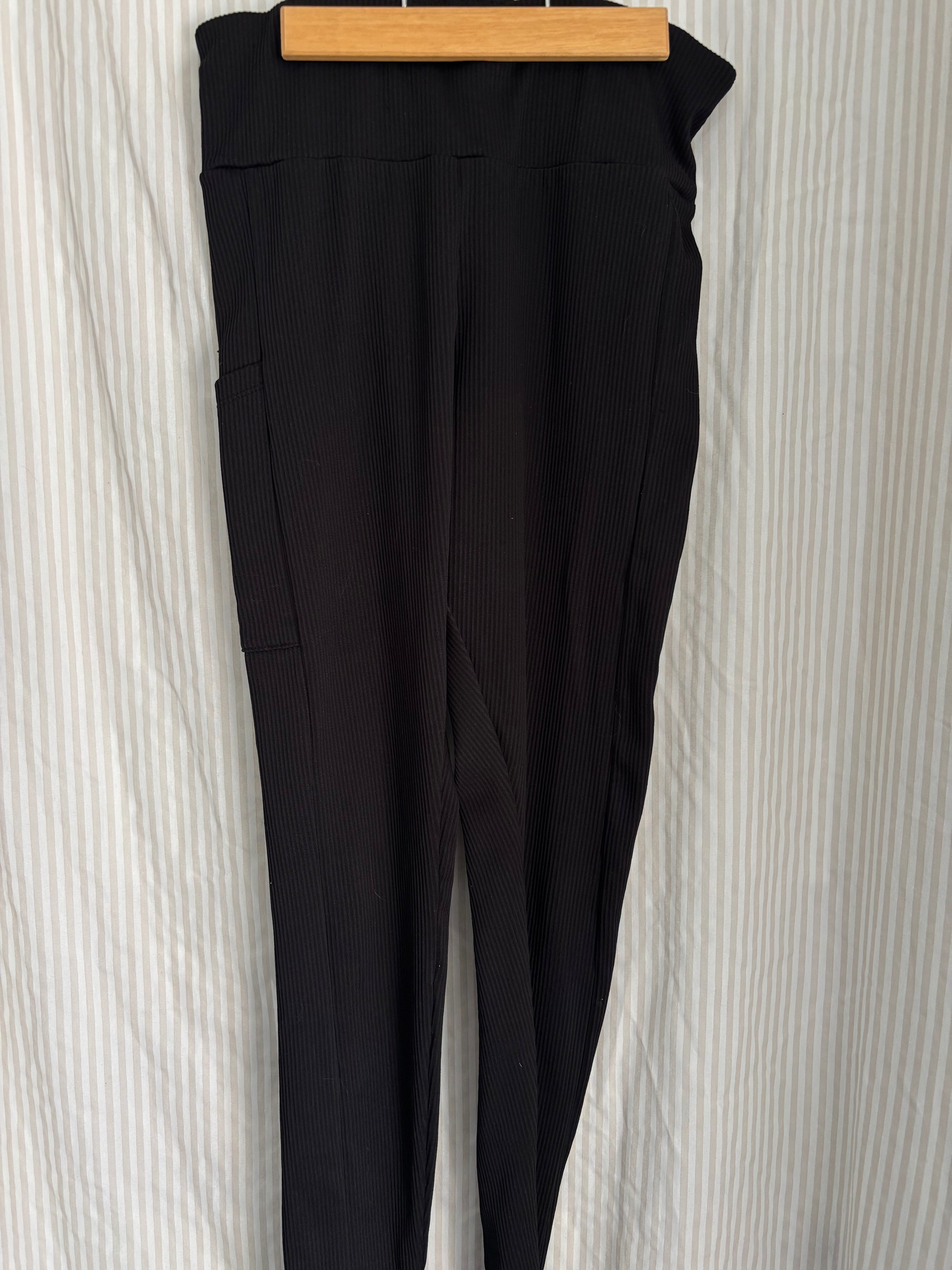 Pantalon (m)