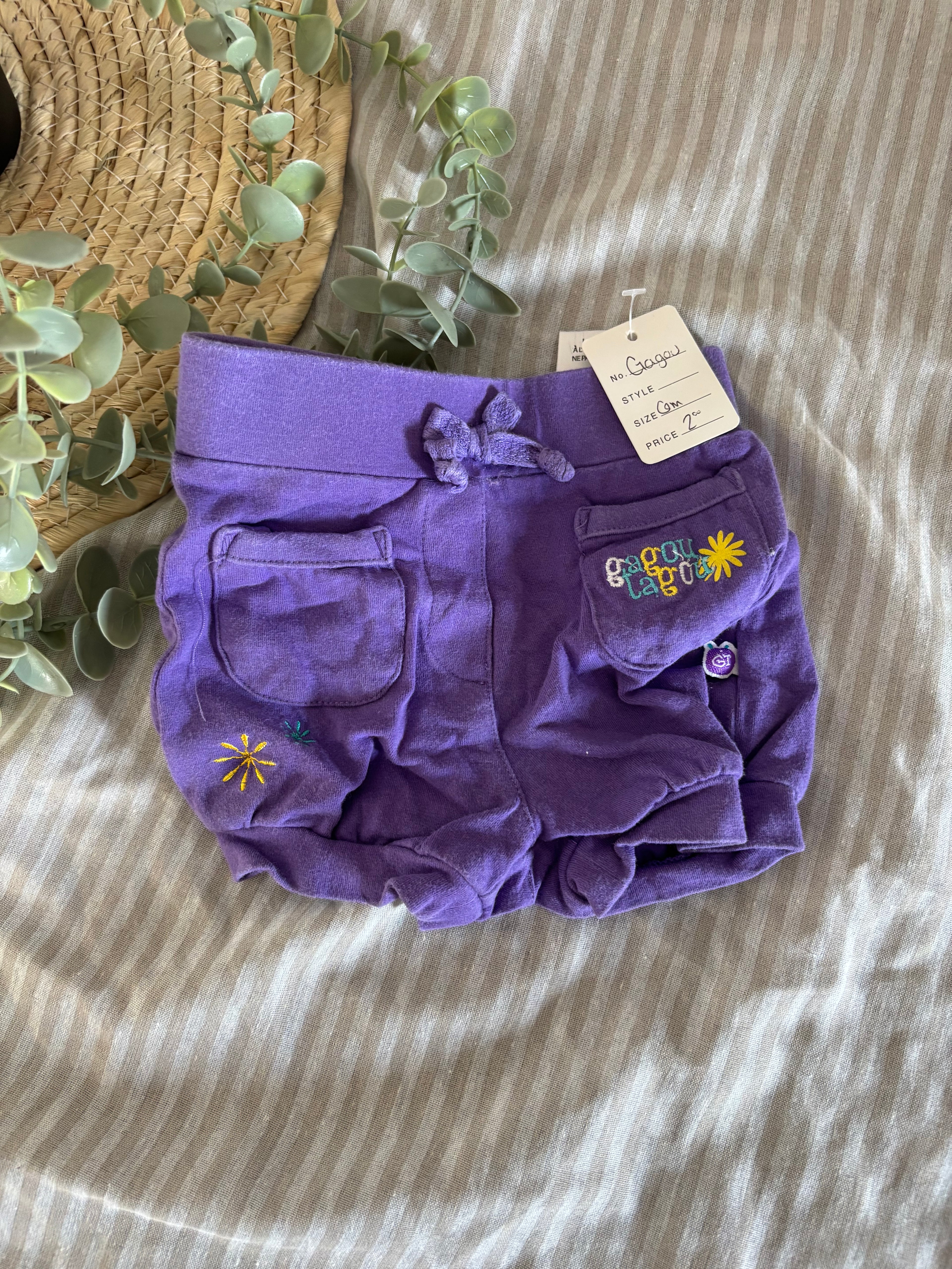 Short (6m)