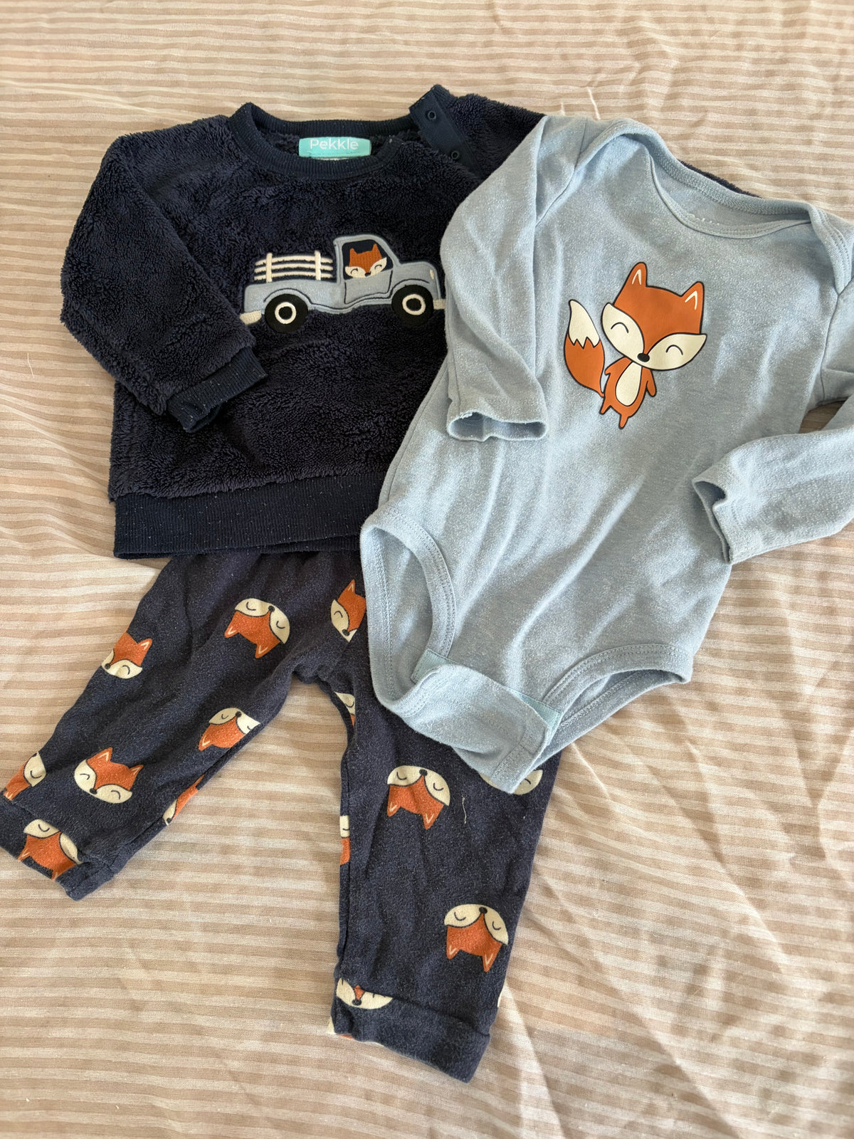 ensemble pekkle (9m)