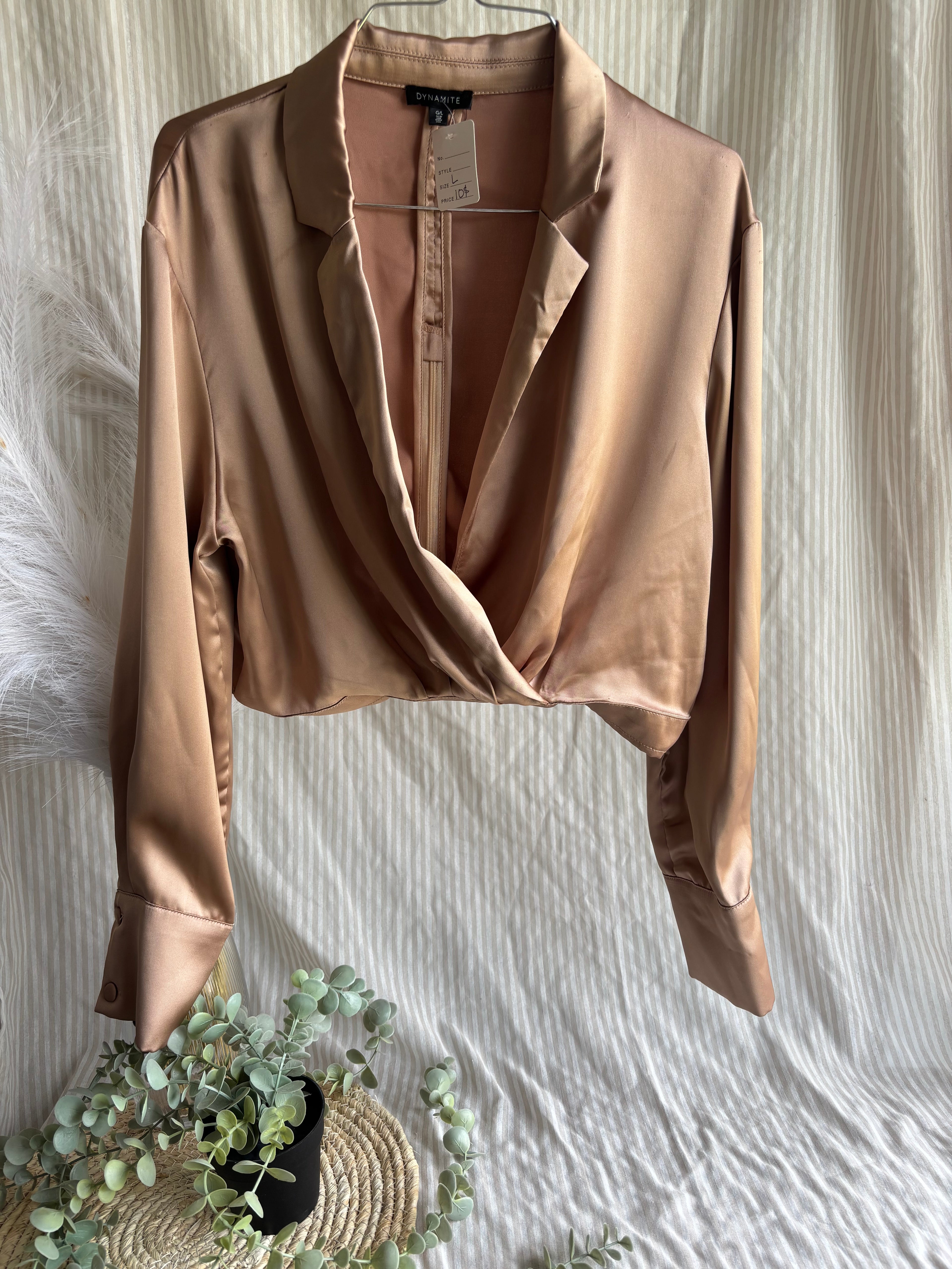 Chemise (l)