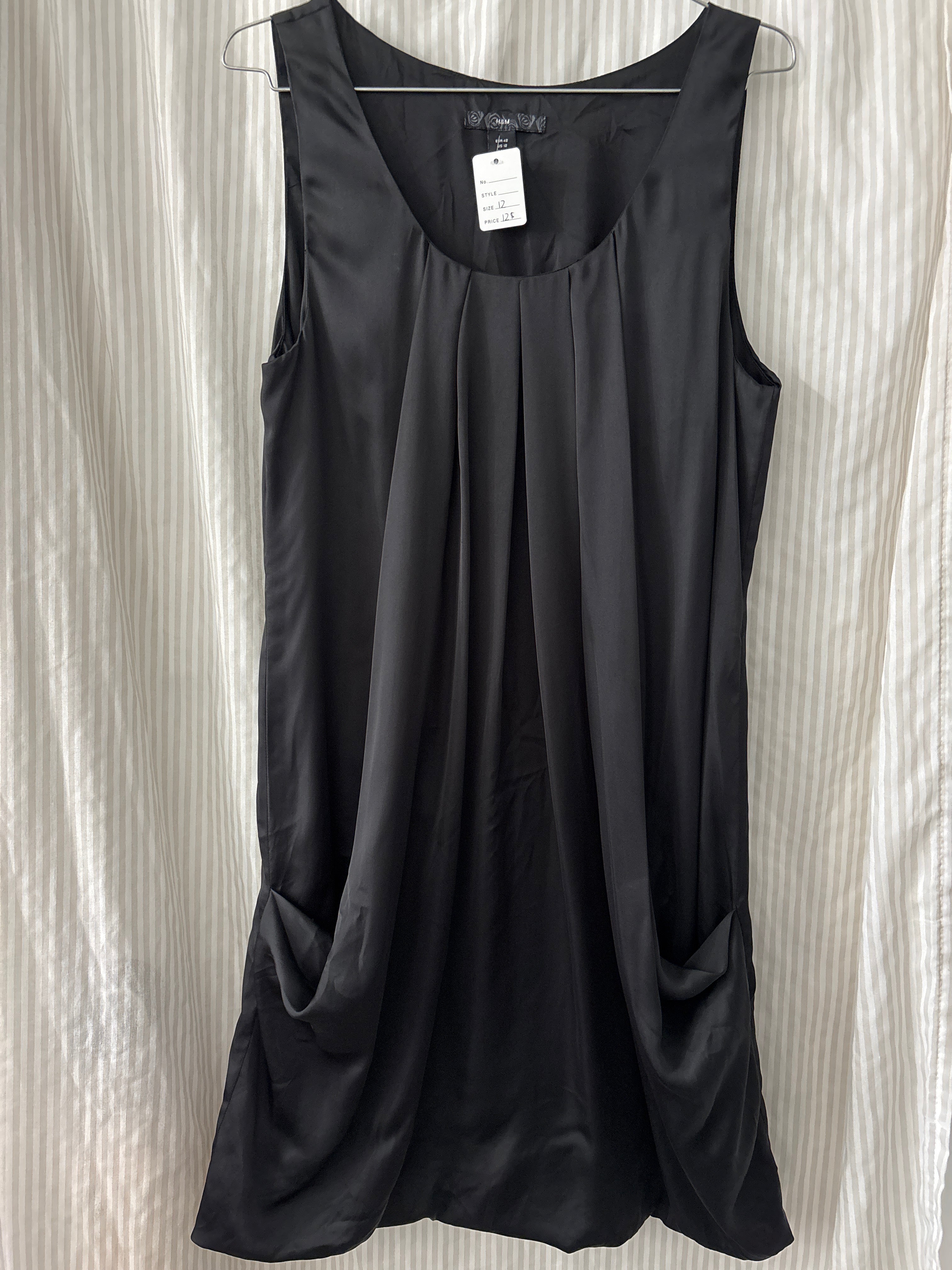Robe satinée (12)