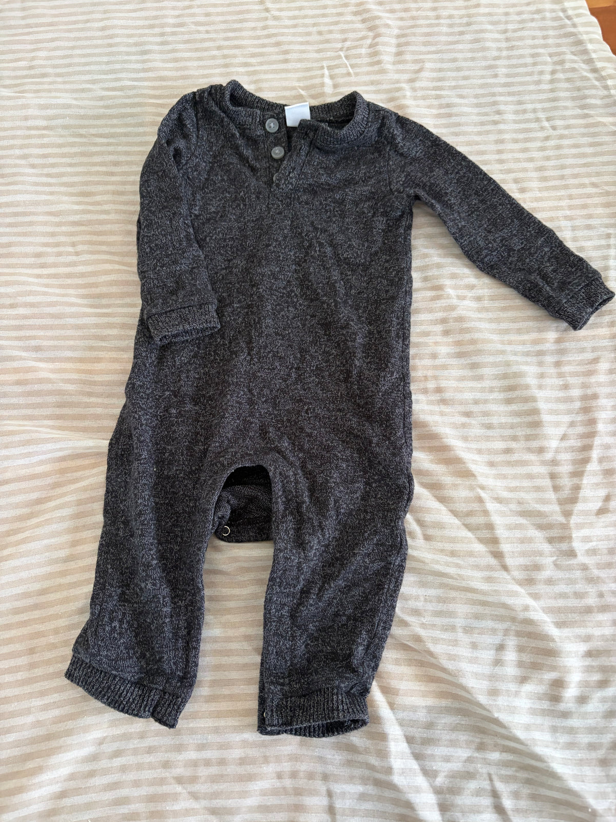 one piece (6-12m)