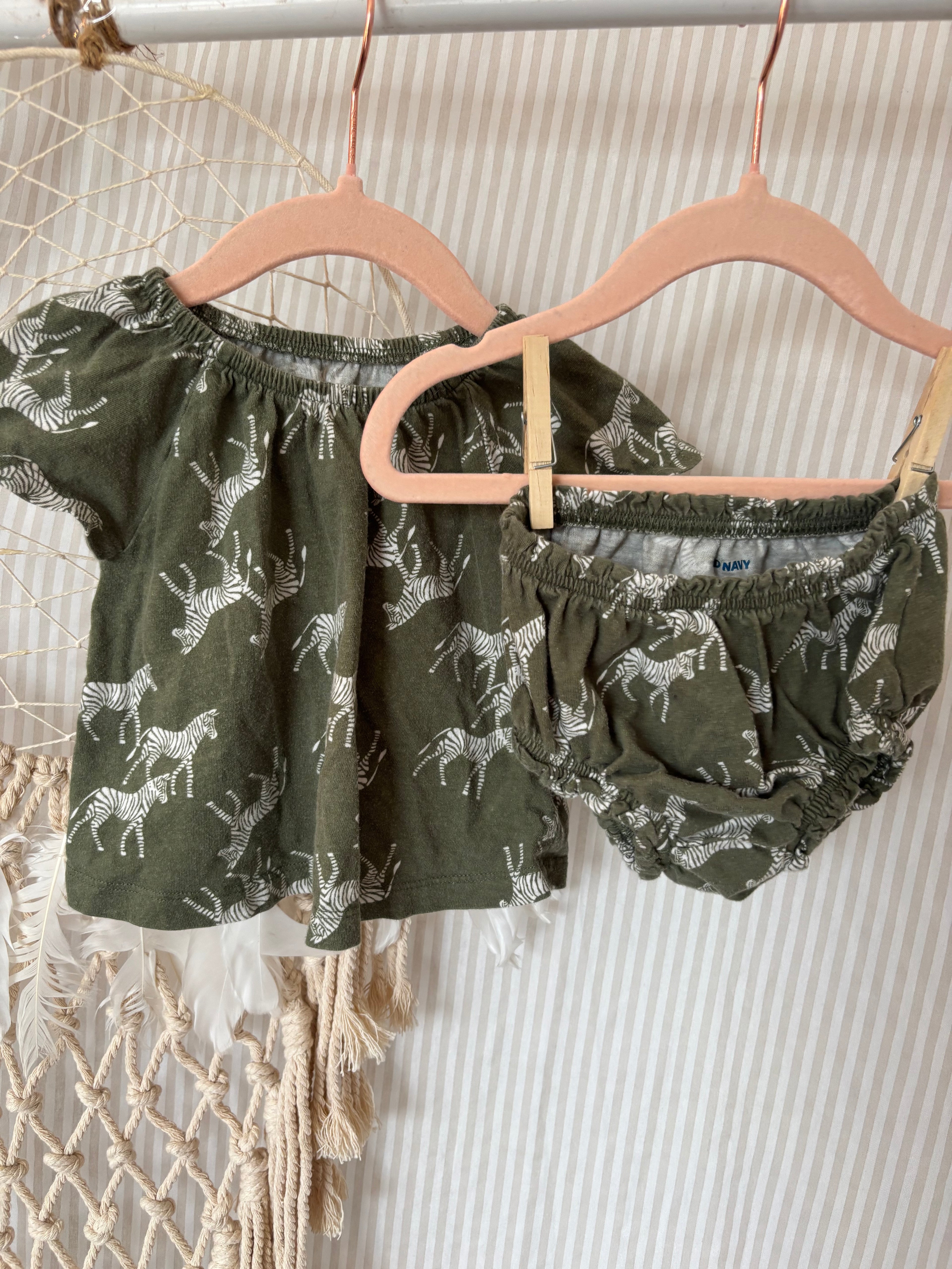 Ensemble OldNavy (6-12mois)