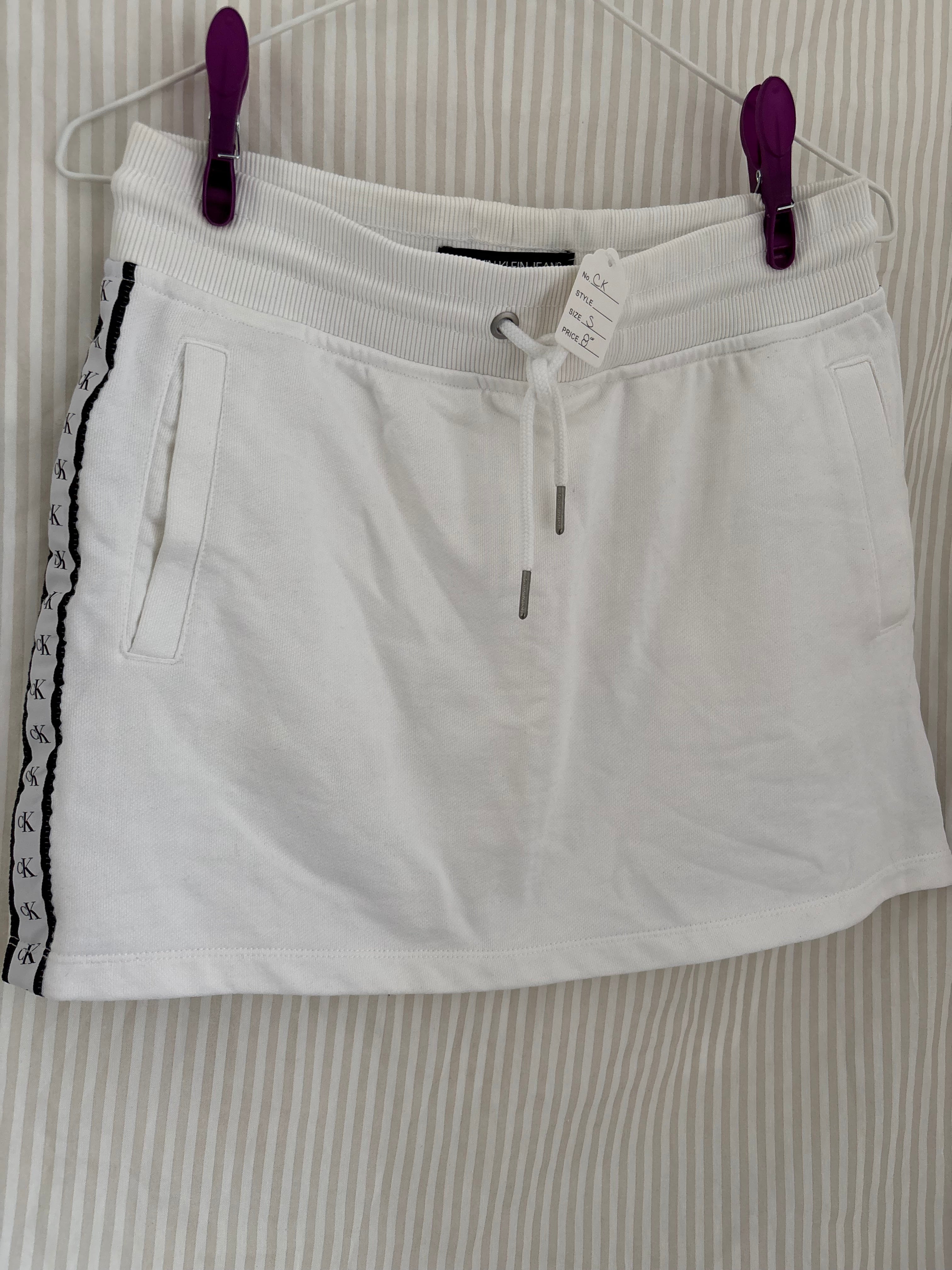Jupe CalvinKlein (small)